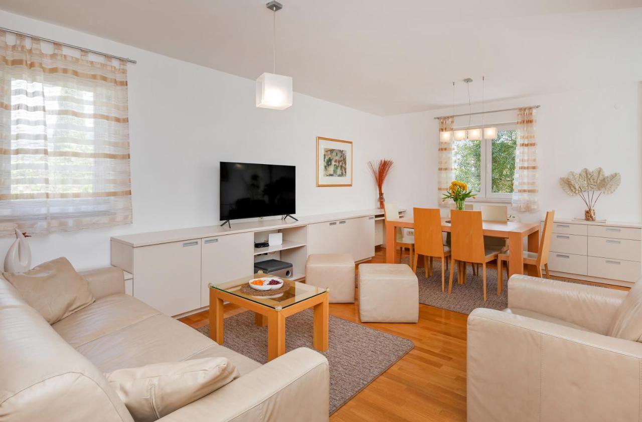 Comfortable Apartment Laura Lapad With Garage Dubrownik Zewnętrze zdjęcie