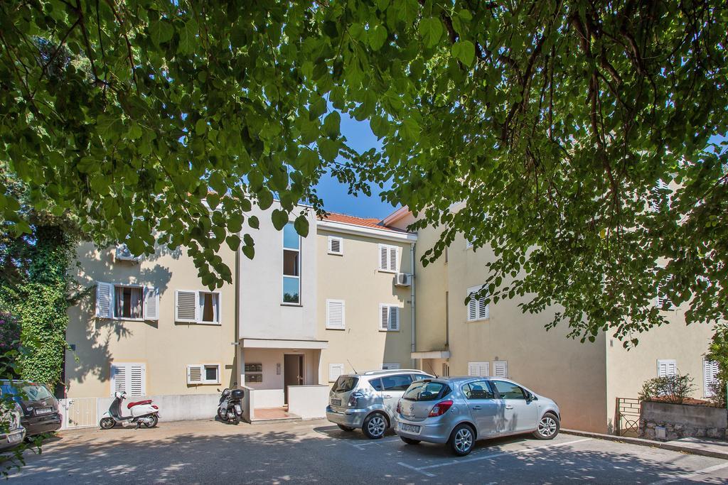Comfortable Apartment Laura Lapad With Garage Dubrownik Zewnętrze zdjęcie